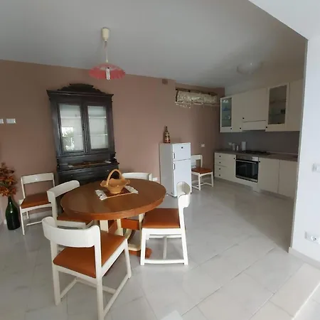 A Casa Di Nonna Maria San Costanzo