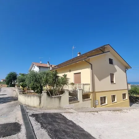 A Casa Di Nonna Maria Apartment *